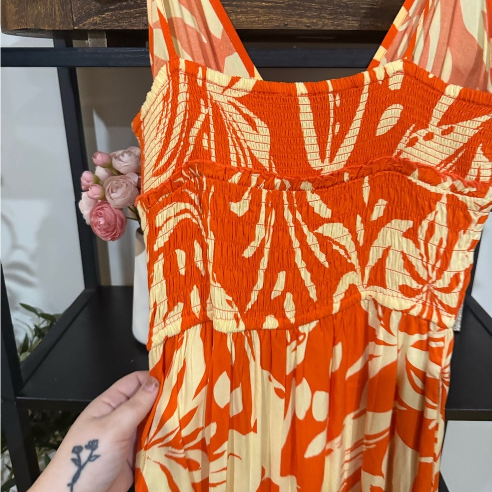 Patrons of Peace Vibrant Orange and Cream Sundress size small - Picture 8 of 8